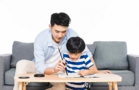 想要孩子散发光彩吗 来牛家班硬笔书法教学