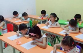 牛顿1+7三桥一外课程 帮学员做好幼升小准备