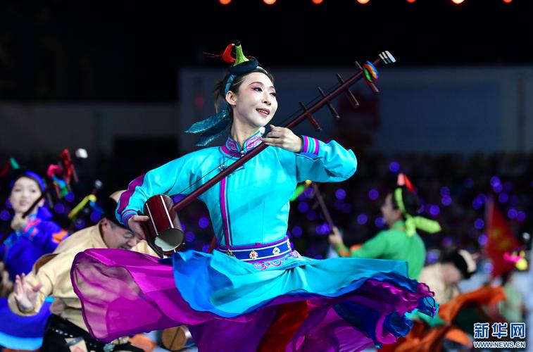 新媒体环境下凉山彝族传统体育文化的发展途径研究