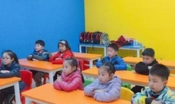 无锡牛顿1+7教育课堂表现